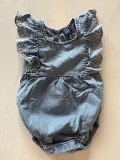【GAP】ベビー デニムロンパースのサムネイル