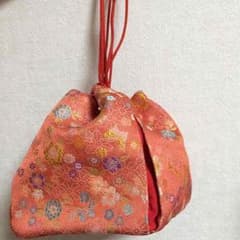 ♡ピンク色の巾着♡のサムネイル