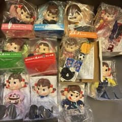 Fujiya Sitting Peko-chan & Poco-chan Figures - Bundle of 10 (Unopened)