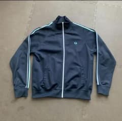 FRED PERRY フレッドペリー トラックジャケット　Mサイズのサムネイル