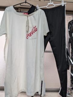 スポーツウェア/コカ・コーラ　レディース（L）ｔシャツ.ロングパンツセットのサムネイル