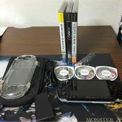 PSP3000＋ソフト６本送料込み✨のサムネイル