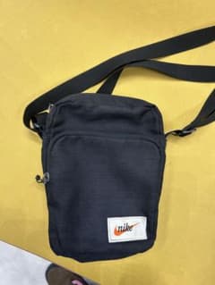 NIKE ショルダーバッグ 値下げ交渉OK！のサムネイル