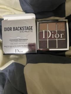 Diorアイシャドウ 004ローズウッド 新品！のサムネイル