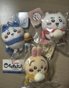 ちいかわ　ぬいぐるみ　肉まん食べるよマスコット　3点セット ステッカー付きのサムネイル