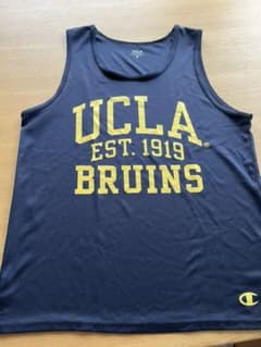 UCLAタンクトップとadidas techfitスパッツのサムネイル
