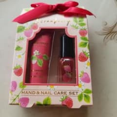 新品　ハンドクリーム&ネイルオイルセットのサムネイル