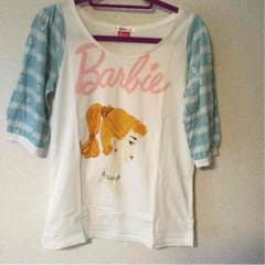 ユニクロ、バービーＴシャツのサムネイル