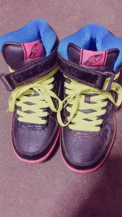 VANS スニーカー 美品✨✨のサムネイル
