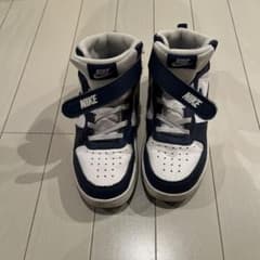 NIKE ネイビー ハイカットスニーカーのサムネイル
