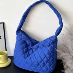 キルティング　ショルダーバッグ　青のサムネイル