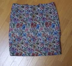 RETRO GIRL 　花柄ミニスカート　タイトスカートのサムネイル