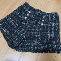ツイードショートパンツ ブラック ゴールドボタンのサムネイル