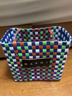 MARNI マルニ かごバッグ マルチカラーのサムネイル