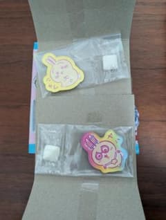 ちいかわキャラマグネッツ　うさぎ　2個セットのサムネイル