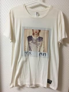 Taylor Swift ライブTシャツのサムネイル