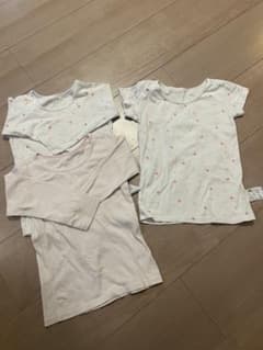 ユニクロ肌着 3枚セット サイズ100 ピンク系のサムネイル