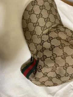 GUCCIの帽子のサムネイル