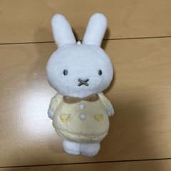 ミッフィー ぬいぐるみ マスコットのサムネイル