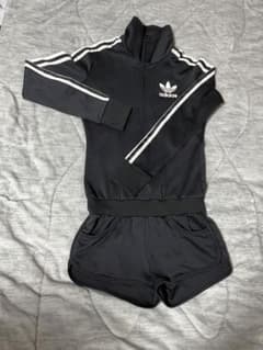 adidas  オールインワンのサムネイル