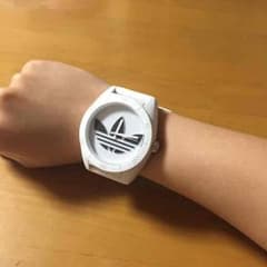 adidas 時計のサムネイル