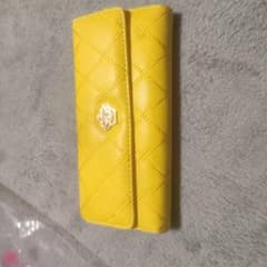キルティング 長財布 イエロー ゴールドエンブレムのサムネイル