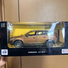 ボルボ　XC60 raster 24/1 ミニカーのサムネイル