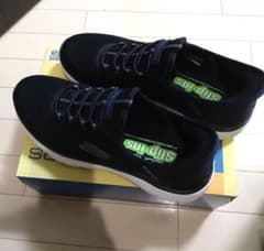 SKECHERS Slip-Ins スニーカーのサムネイル