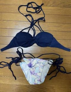 rienda ビキニのサムネイル