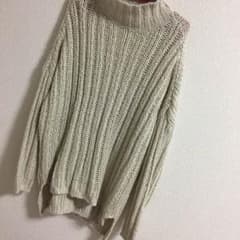 H&M❤︎ロングニット※K-BREAKセール中様専用のサムネイル