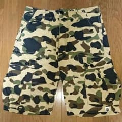 A BATHING APE 1st camo ハーフパンツ イエローカモ Mのサムネイル