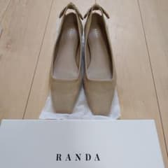 最終値下げ！RANDA ベージュ リボン付きフラットシューズのサムネイル