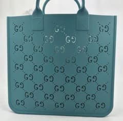 美品！グッチ チルドレンズ トートバッグ ラバー GG パンチング 水色 