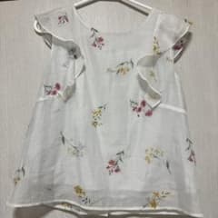 花柄刺繍フリルノースリーブシャツのサムネイル