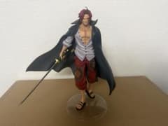 ワンピース シャンクス フィギュアのサムネイル