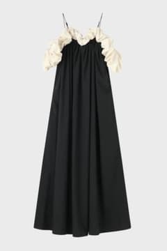 The toe Erie frills onepiece - メルカリ