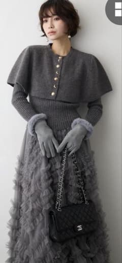 即納ミックス釦ケープ2wayニットグレーfrane同型 - メルカリ