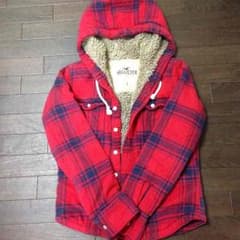 HOLLISTER♡今季流行チェック柄アウターのサムネイル