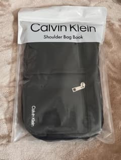 Calvin Klein ショルダーバッグ セブンイレブンのサムネイル