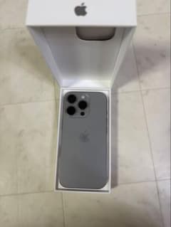 よ*い様 iPhone 16 Pro 256GB ナチュラルチタニウムSIMフリのサムネイル