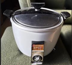 ナショナル 新圧力式 電気炊飯器 タイムスイッチつきSR-200T 昭和レトロ ナショナル 電気炊飯器 SR-200 圧力式炊飯 昭和レトロ家電 - メルカリ
