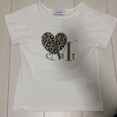 MÜCENT 半袖Tシャツ ヒョウ柄ハートロゴのサムネイル