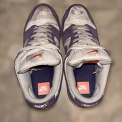 NIKE SB DUNK LOW パープル スエード スニーカーのサムネイル