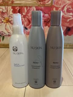 【新品未使用】NU SKIN Renuシャンプー・コンディショナー・化粧水セットのサムネイル