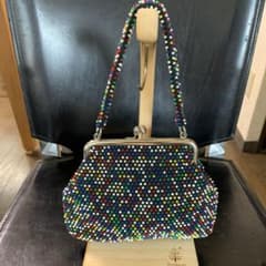 レトロポップでキュートなサハシポピーバッグ カラフルなビーズバックのサムネイル
