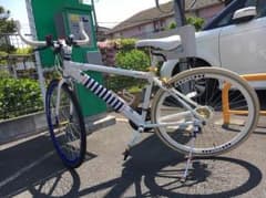 クロスバイクのサムネイル