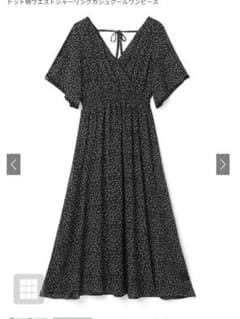 ワンピース　ロング　ドット未使用ドットカシュクールワンピースのサムネイル