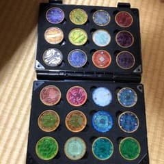 仮面ライダー　　メダルのサムネイル