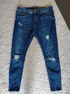 Bershkaダメージスキニーデニムのサムネイル