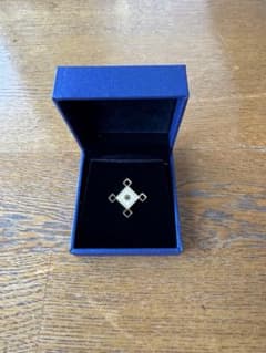 超激レア非売品期間限定USA館VIPピンバッジ 激レア非売品】万博 アメリカ館 7月4日限定ピンバッジ 超激レア